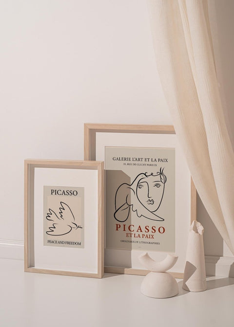 Picasso Man and Dove Poster - Hommes Decor